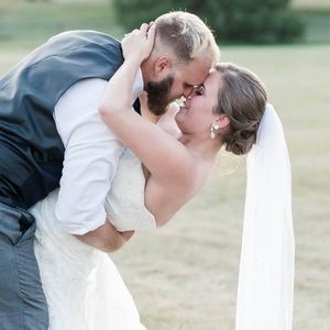 Meet your Posher, Leslie